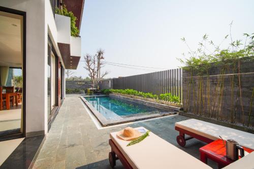 Entire Hoi An Villas By Ovui, Хойан (фото 11)