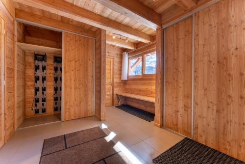 Chalet Mountainside avec sauna et jacuzzi à 200m des pistes