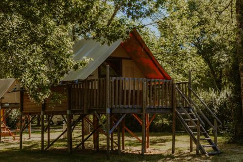 Camping Onlycamp Le Sabot in Azay-le-Rideau