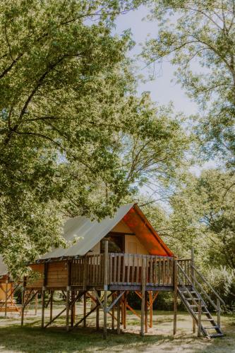 Camping Onlycamp Le Sabot in Azay-le-Rideau