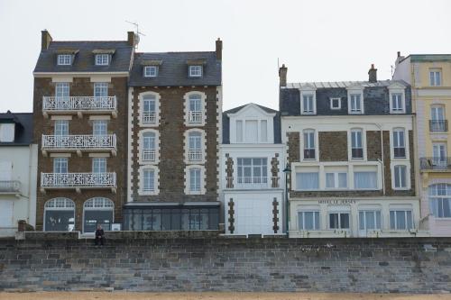 Hôtel Le Jersey - image 11
