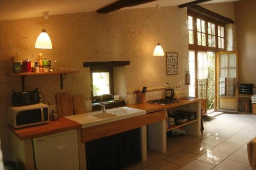 virtuve, Sous le Tilleul in Aubeterre-sur-Dronne