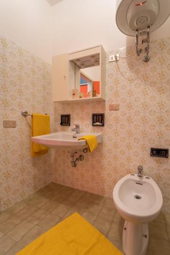 Studio Apartment image 7