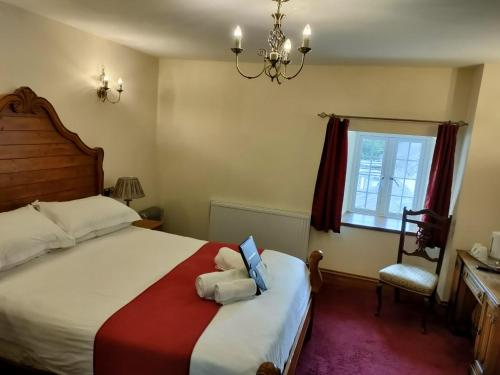 446543785 Great Trethew Manor Hotel & Self Catering Lodges