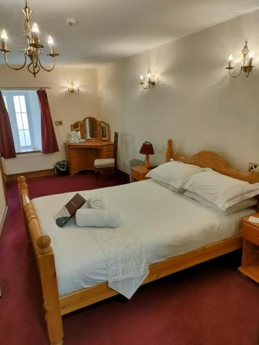 446544000 Great Trethew Manor Hotel & Self Catering Lodges