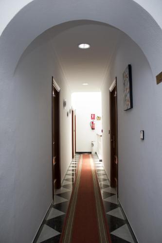 Hotel Oasis - image 12