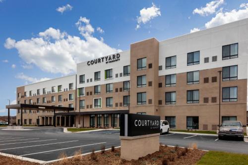 Courtyard by Marriott East Lansing Okemos - Hotel