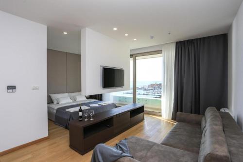 Sea View Luxury Apartment