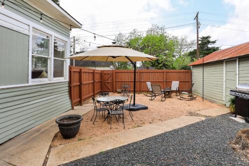 Cozy Bellville Home with Gas Grill and Private Yard!