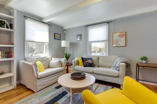 Massachusetts Vacation Rental with Deck in Easthampton, USA