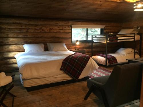 Chute Lake Lodge