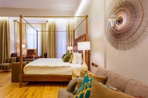 Ravouna 1906 Bosphorus Istanbul - main image