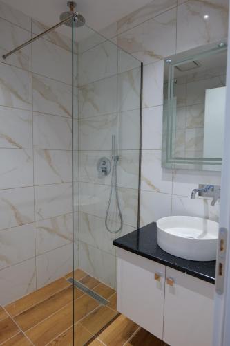 Hotel ABA – Ksamil, OR