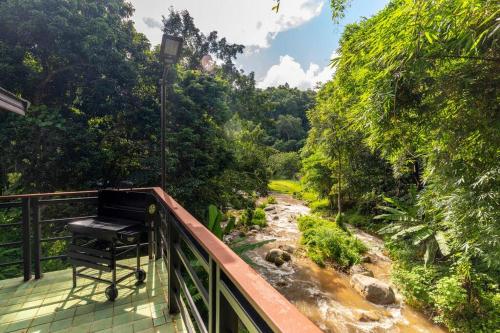 Zen MaeKampong Waterfall Villa