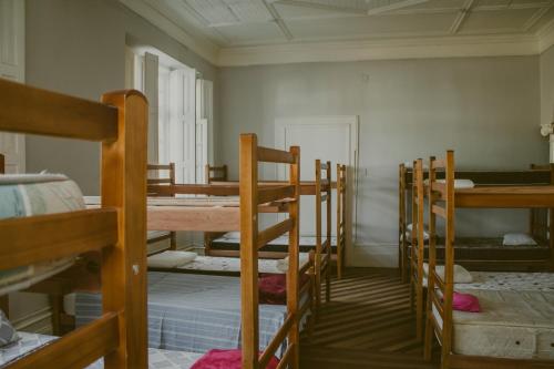 1 bunk bed