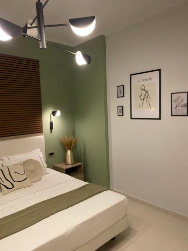 Double Room with Balcony image 10