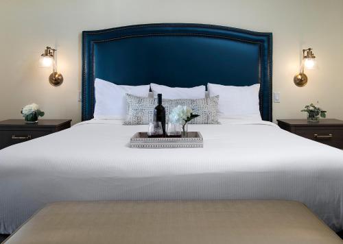 2 bedrooms, 4 beds