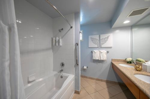Avila Lighthouse Suites - image 10