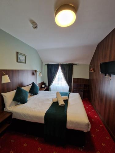 Double Room image 1