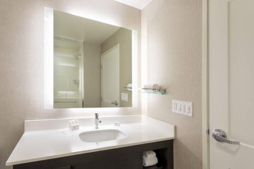 Residence Inn Minneapolis Maple Grove/Arbor Lakes - image 2