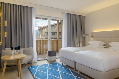 Selig Twin Room with Balcony