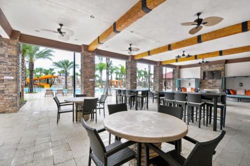 5 Beds - 4,5 Bathrooms - Solterra 7135 Ol in Davenport, USA