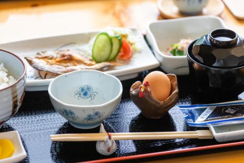 日本の秘境で味わう絶品地鶏 ジローのおうち