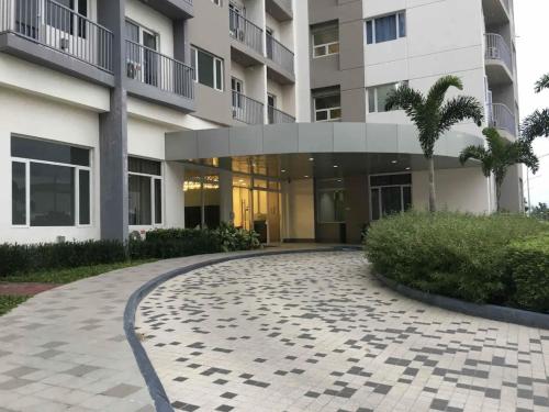Chic 2BR Condo Unit at South Residences 3