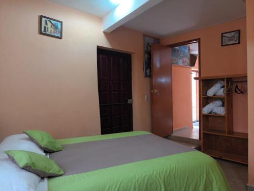 2 double beds