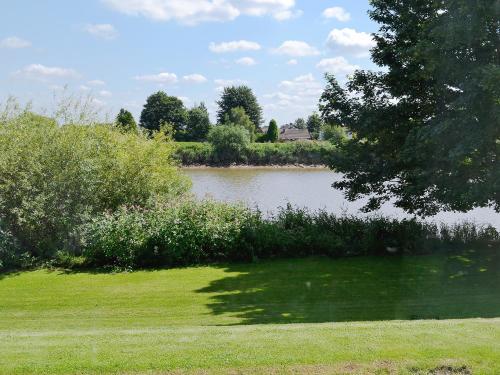 Riverbank Cottage