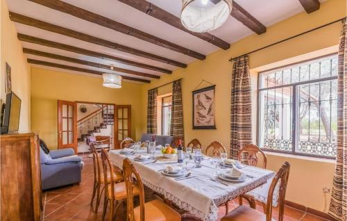 Gorgeous Home In Aldeaquemada With Swimming Pool