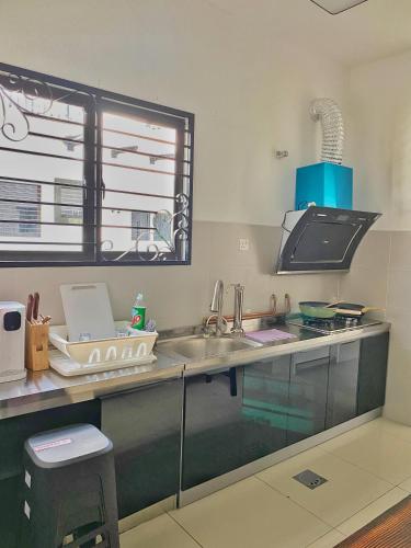 Shah Alam Setia Alam SCCC 3 Storey Semi D 13 Pax Shah Alam Setia Alam SCCC 3 Storey Semi D 13 Pax
