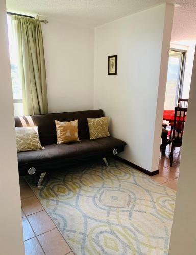 Guestroom, Beautiful Apartment w/ Balcony Family Friendly in San Rafael