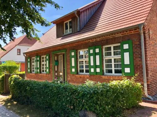 Ferienwohnung im Kapitänshaus in Wustrow, Deutschland