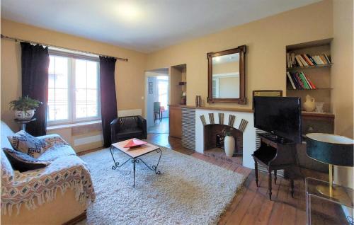 . 1 Bedroom Gorgeous Apartment In Saint-Dizier