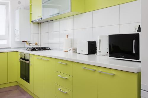 Brasov Holiday Apartments - image 3