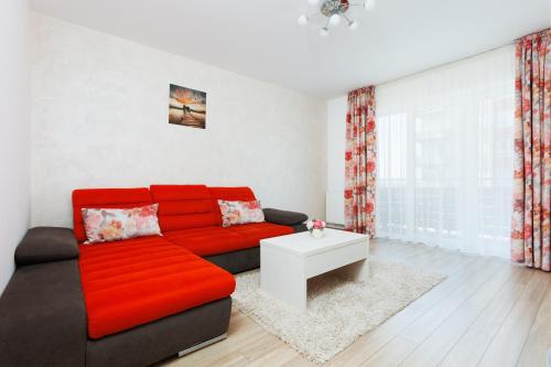 Coral Apartment with Balcony image 5