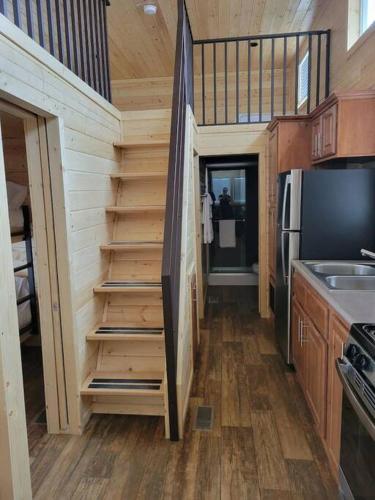 037 Tiny Home nr Grand Canyon South Rim Sleeps 8