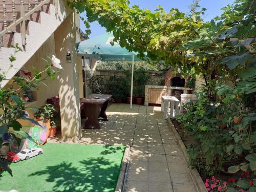 Eleonor Guest House in 比亞拉