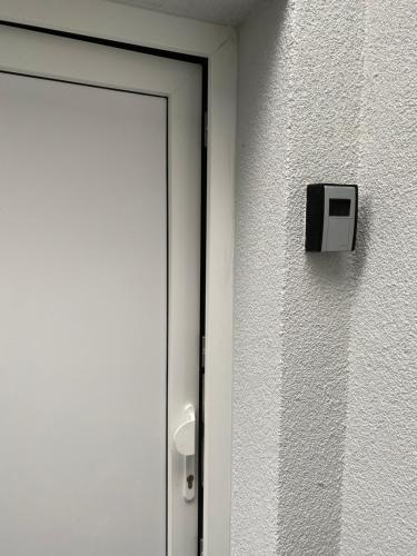 Modern studio apartment with exterior entrance in Nuremberg suburb in Heroldsberg