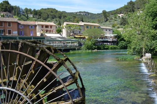 Côté Court – L'Isle-sur-la-Sorgue