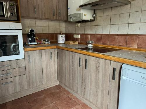 Kitchen, Apartamento el Remiendu Pegau in Pilona