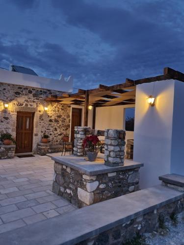 Paradisi Stone House gîte à louer Paradeísi