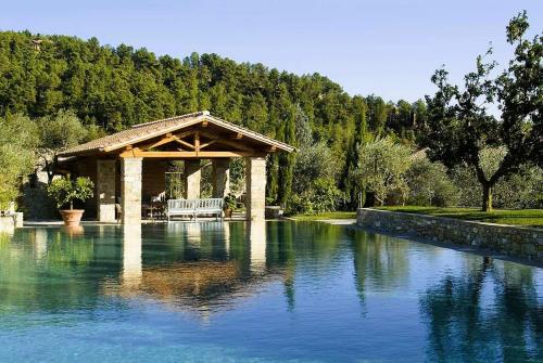 Exclusive Borgo in Tuscany