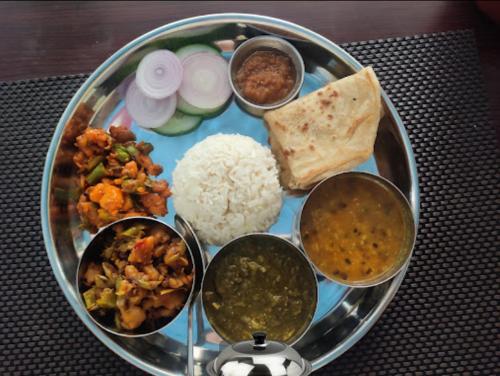 Restaurant, Unique Hotel and Lodge - Pleasure of Homely Stay - in Bandipur