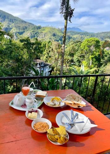 Top Heaven in Ella