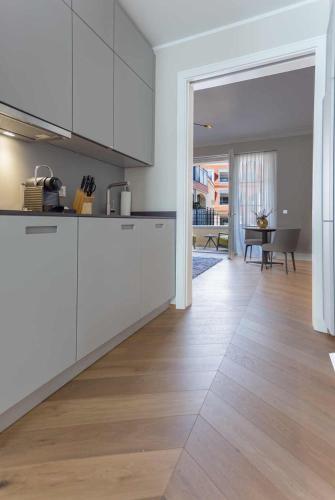 Luxury Home / 2-Raum-Apartment an der Frauenkirche - image 3
