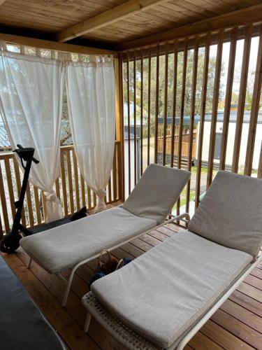 2 bedrooms, 4 beds