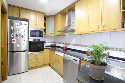 Nice new apartment only 30min to Barcelona center.