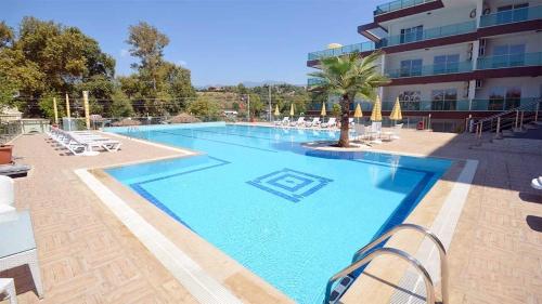 Peaceful Riverside Retreat 10-Min Walk to Beach, Steps from National Park in Alanya